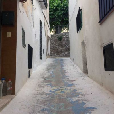 Callejón en el pueblo